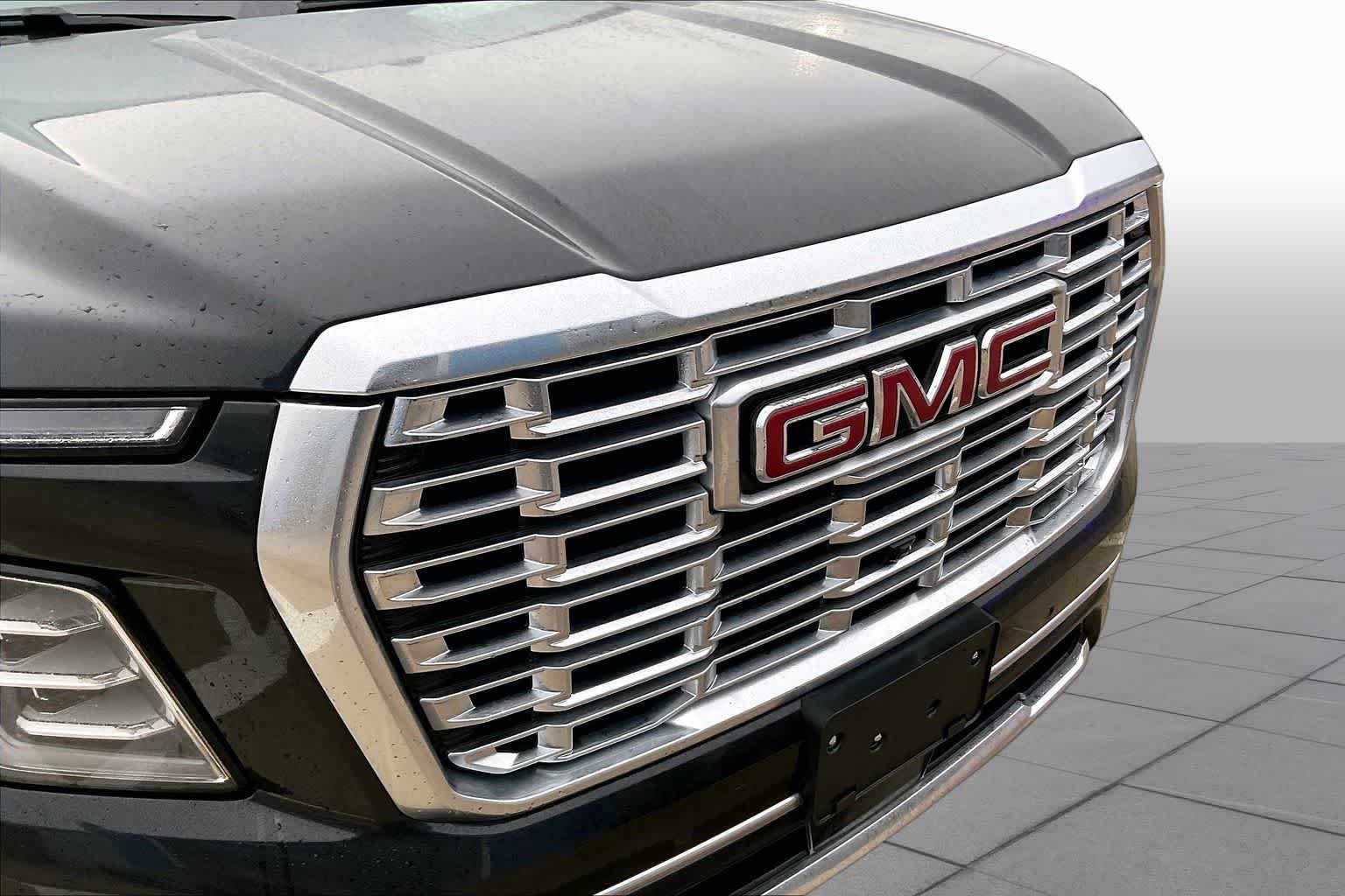 2025 GMC Yukon XL Denali - Photo 27