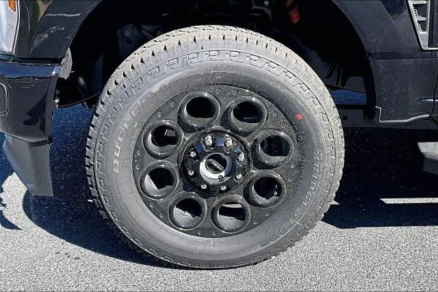 New 2026 Agate Black Metallic Ford F-250® Lariat® image 23