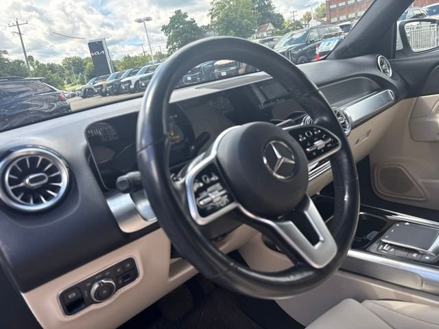 Used 2021  Mercedes-Benz GLB 250 image 11
