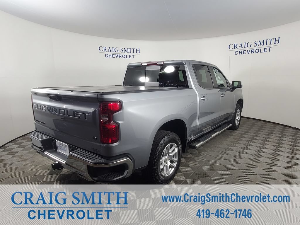 Used 2024 Sterling Gray Metallic Chevrolet LT image 5
