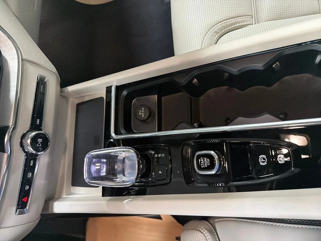 New 2027 Forest Lake Volvo Ultra image 17