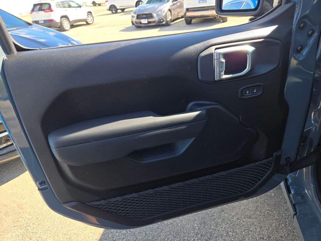 New 2026 Anvil Clear-Coat Exterior Paint Jeep Sport image 14