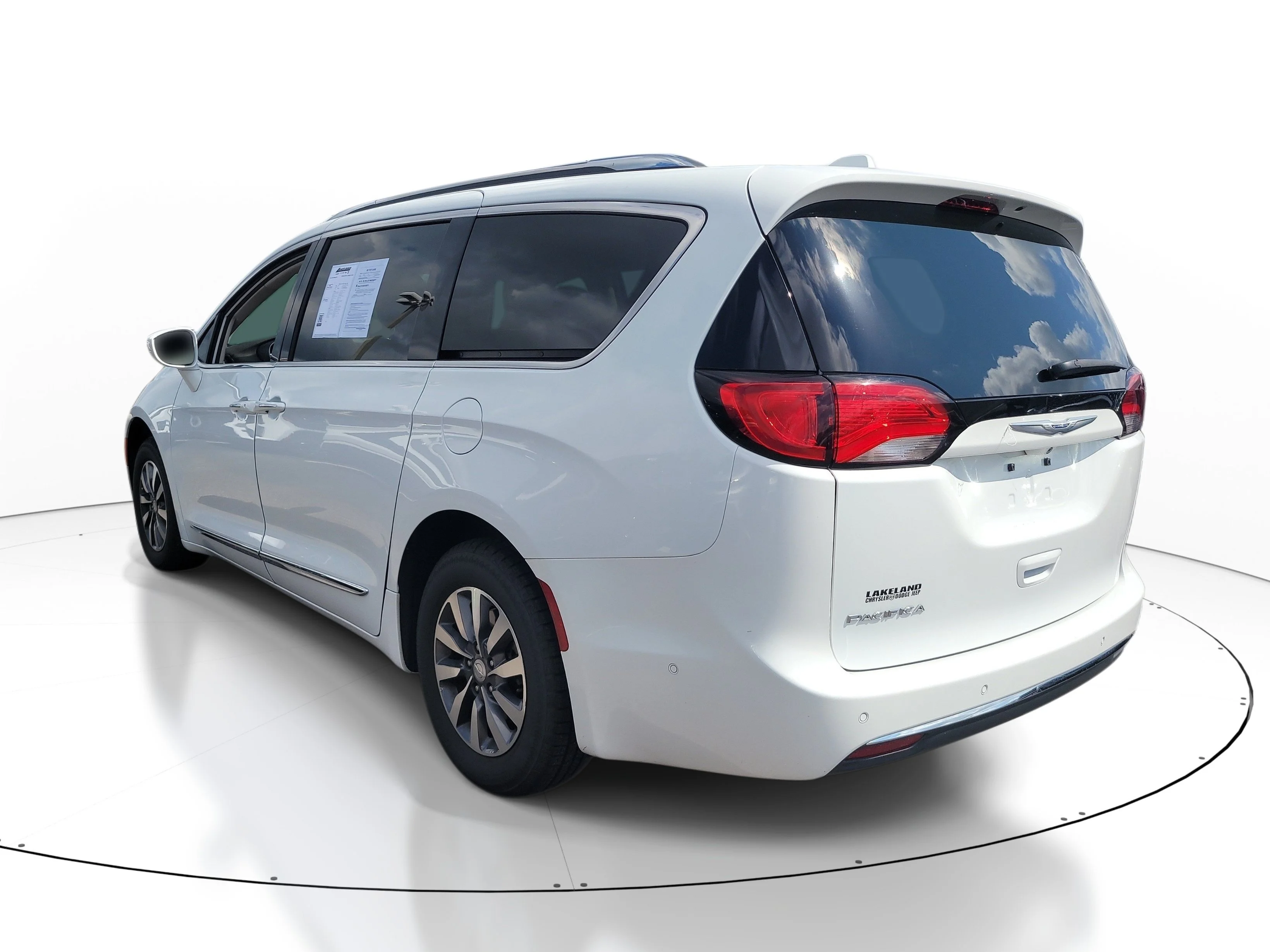 Used 2020 Bright White Clearcoat Chrysler Touring L Plus image 6