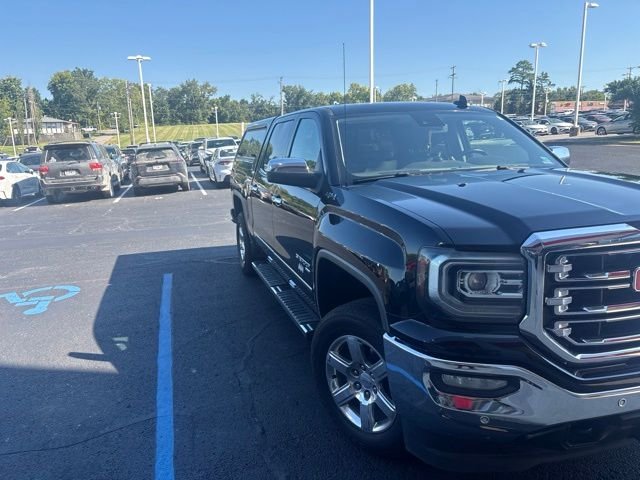 Used 2018 Black GMC SLT image 4
