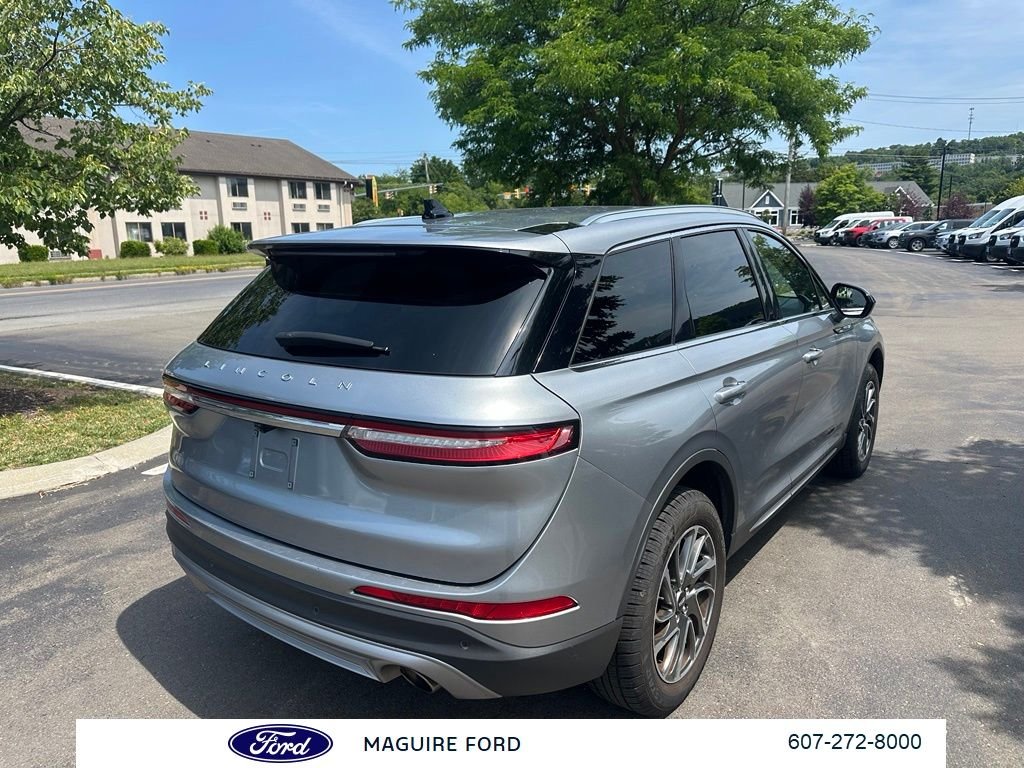 Used 2022 Silver Lincoln Standard image 5