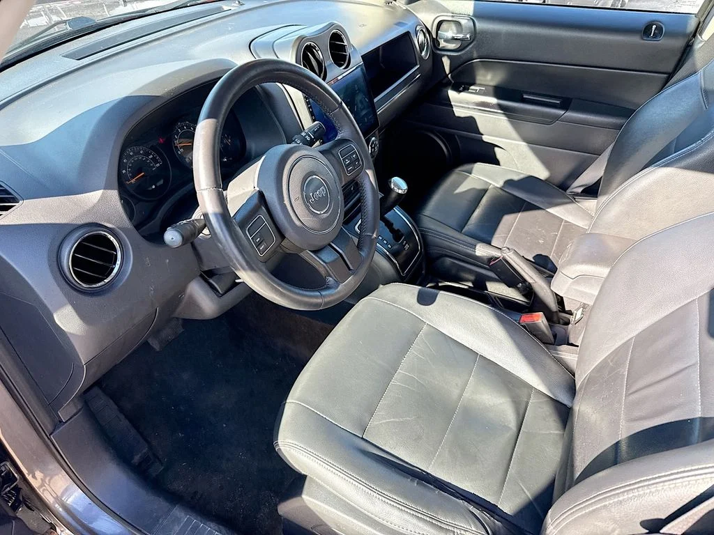 Used 2016 Gray Jeep Latitude image 25