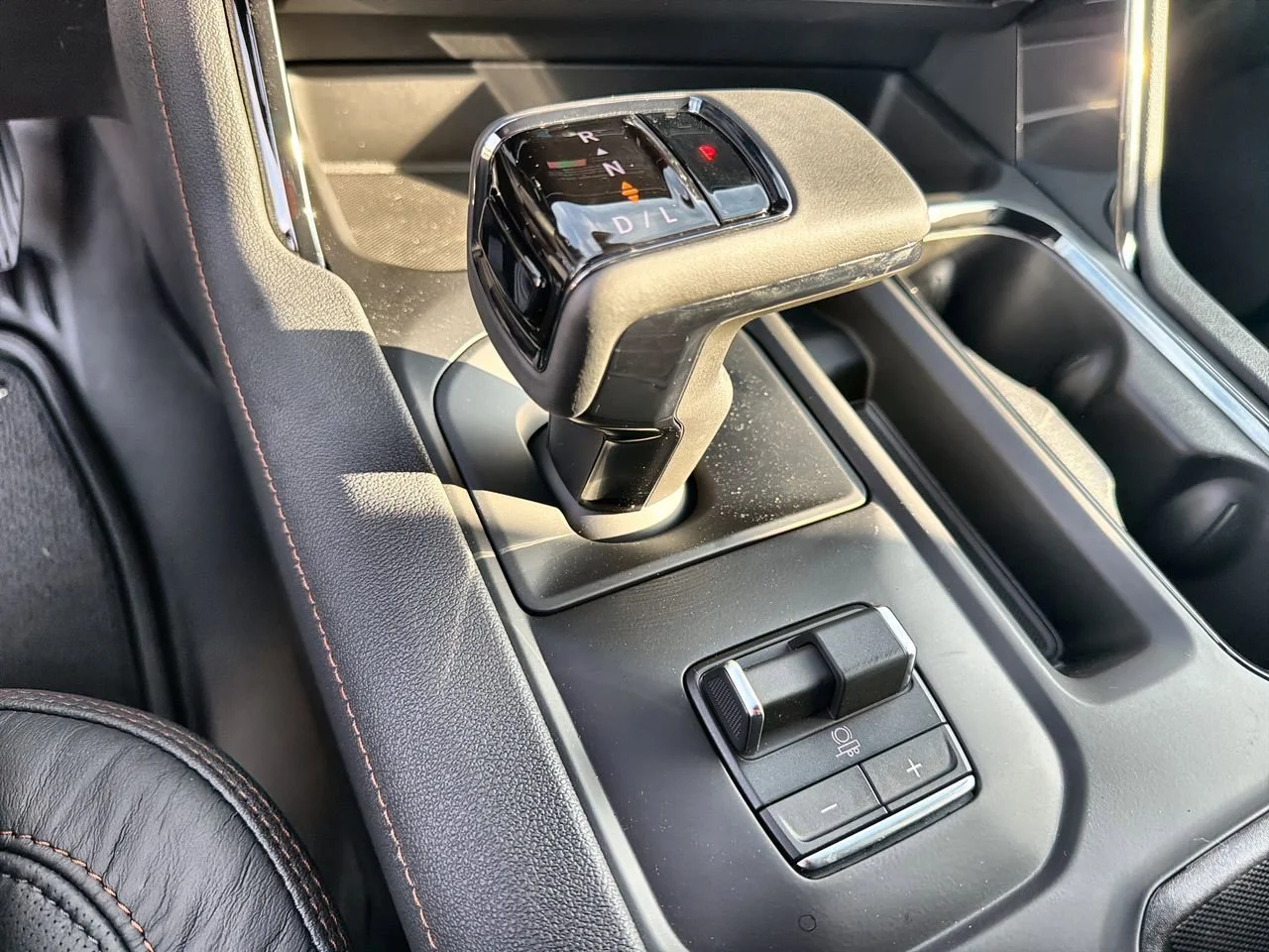 New 2026 Onyx Black GMC AT4 image 14