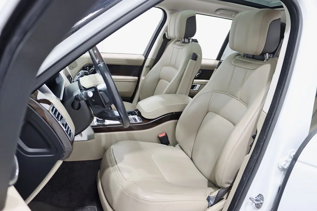 Used 2021 White Land Rover Westminster image 30