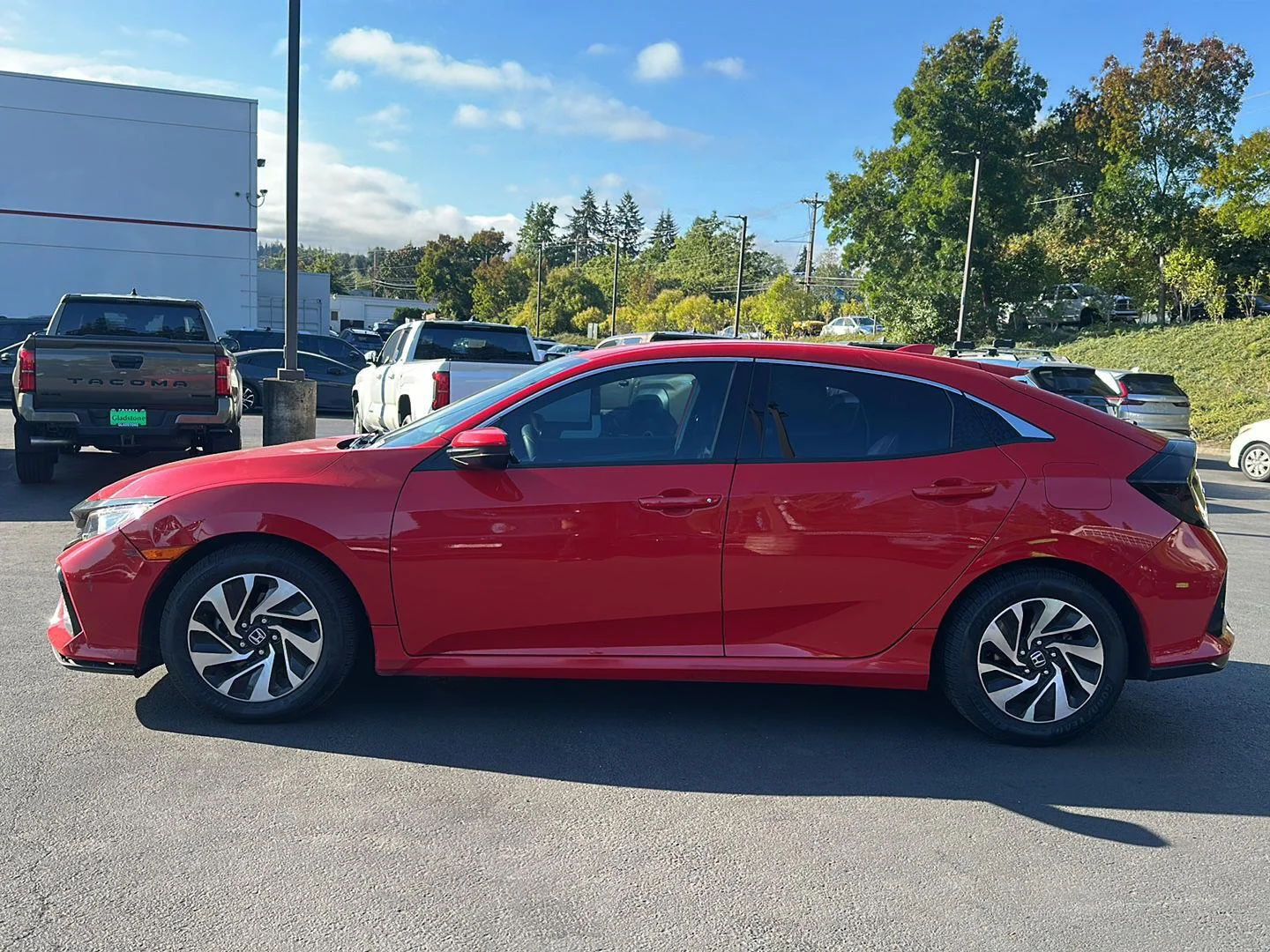 Used 2017 Rallye Red Honda LX image 6