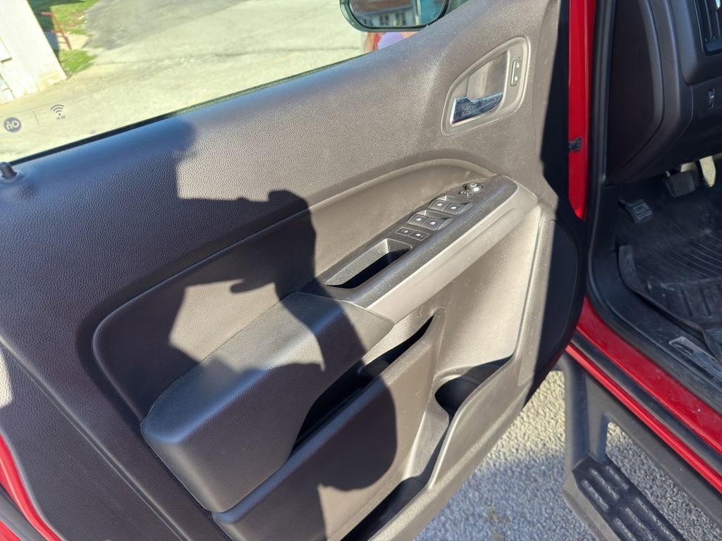 Used 2019 RED HOT Chevrolet 4WD ZR2 image 10