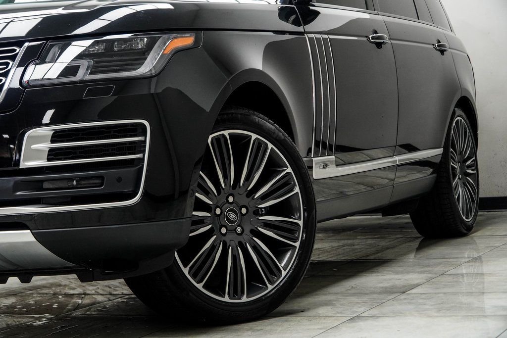 Used 2022 Black Land Rover SVAutobiography image 7