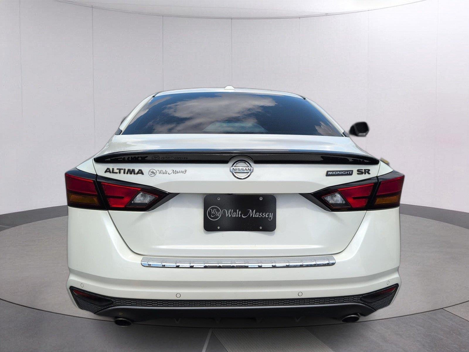 Used 2022 Pearl White TriCoat Nissan 2.5 SR image 4