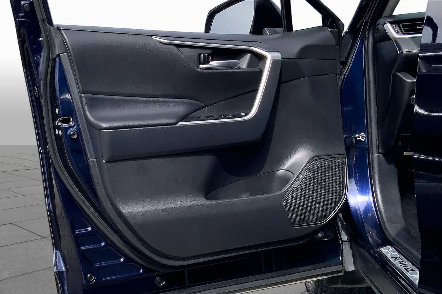 Used 2025 Blueprint Toyota XLE Premium image 21