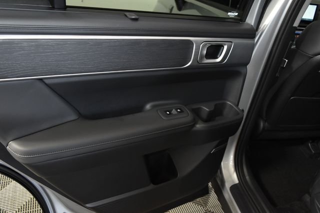 New 2027 Silver Hyundai Limited AWD image 40