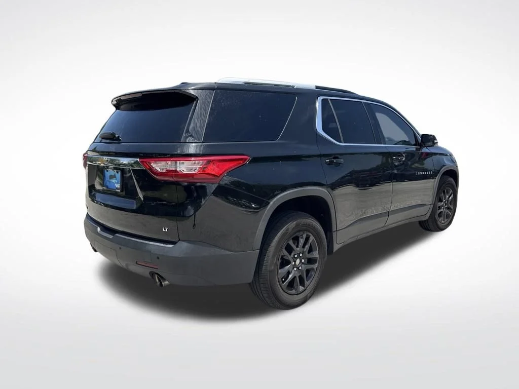 Used 2018 Black Metallic Chevrolet LT image 5