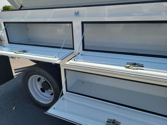 New 2026 Oxford White Ford F-450® XL image 21