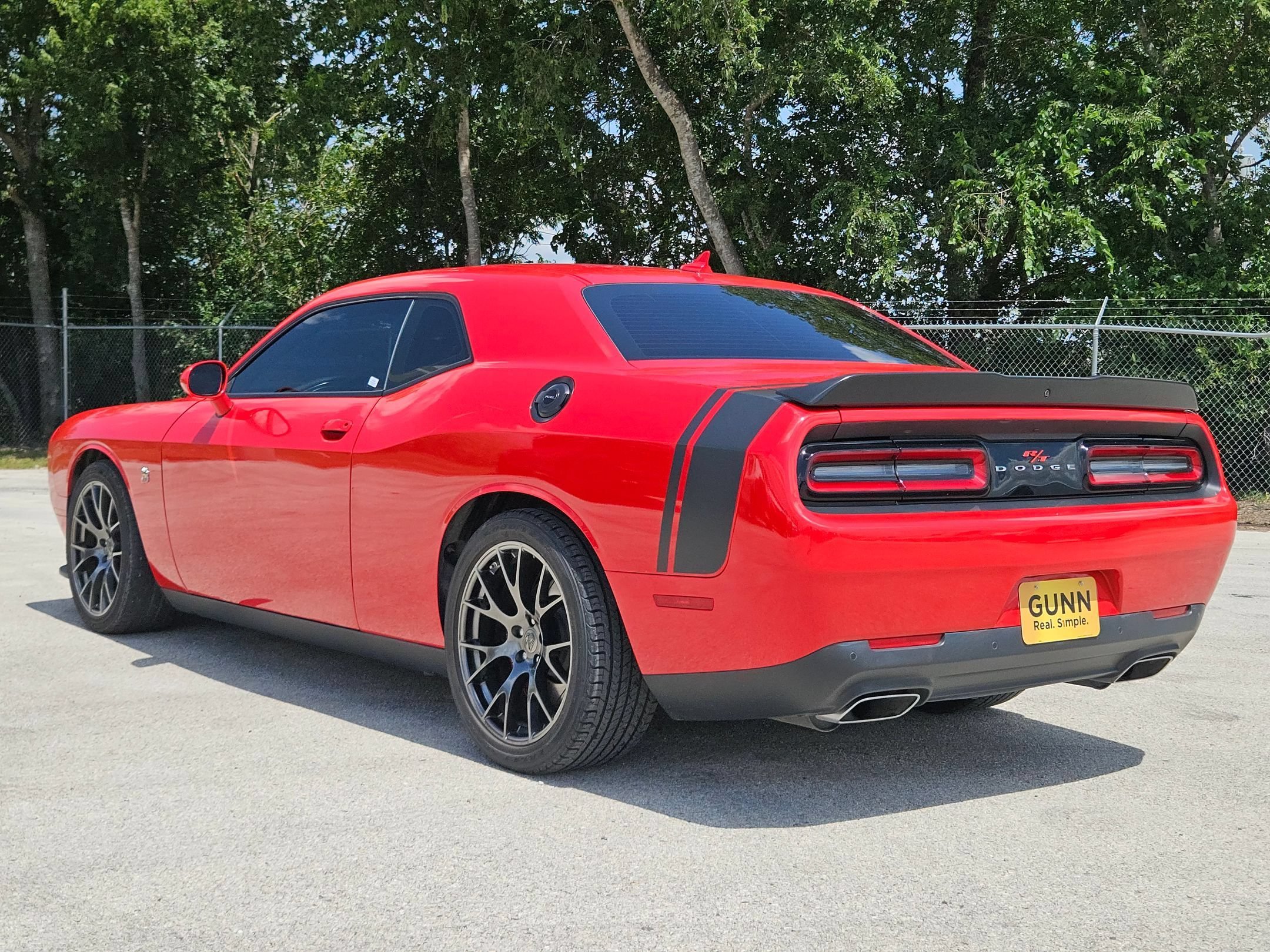 Used 2016 Torred Clearcoat Dodge 392 Hemi Scat Pack Shaker image 5