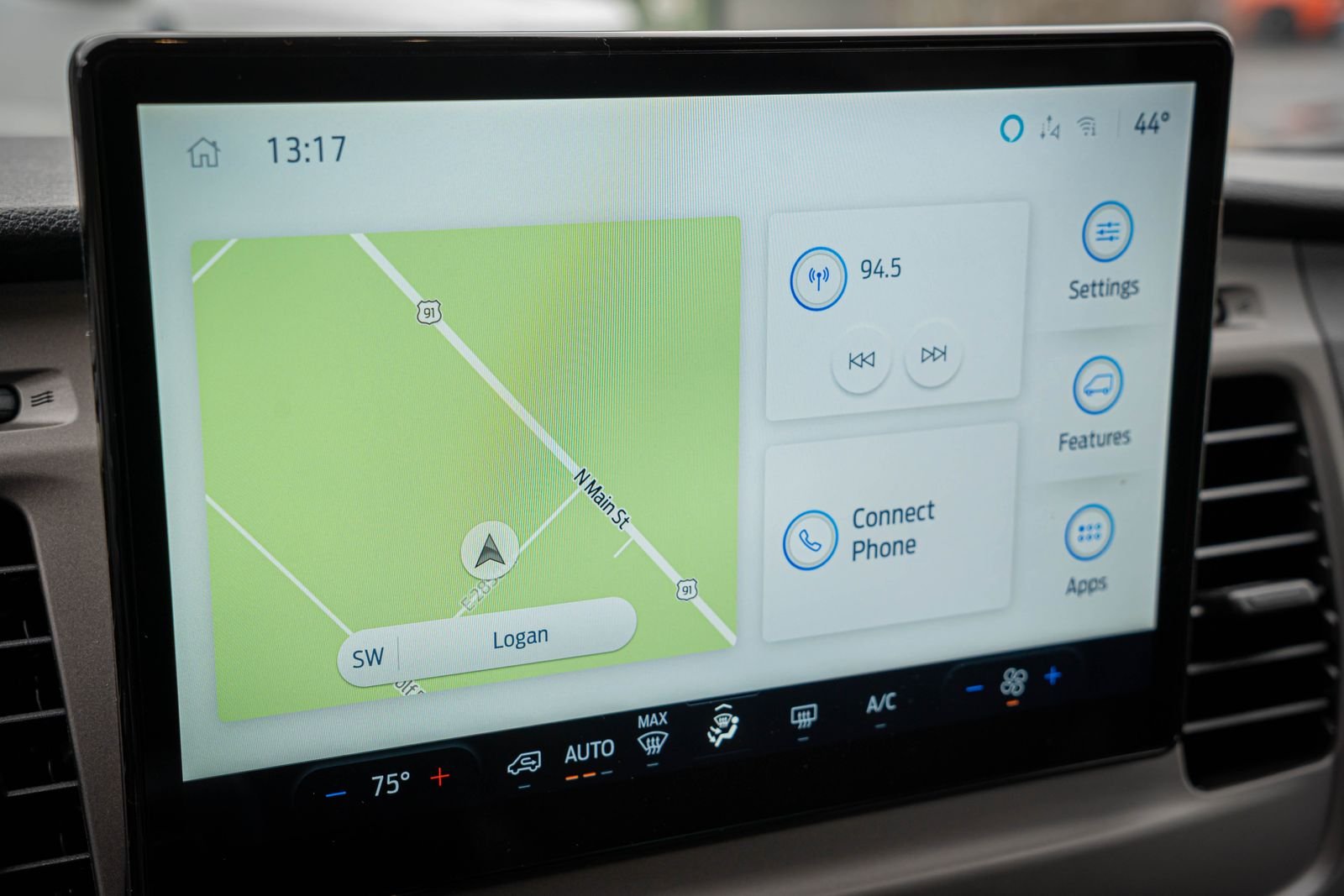 Used 2022  Ford  image 20