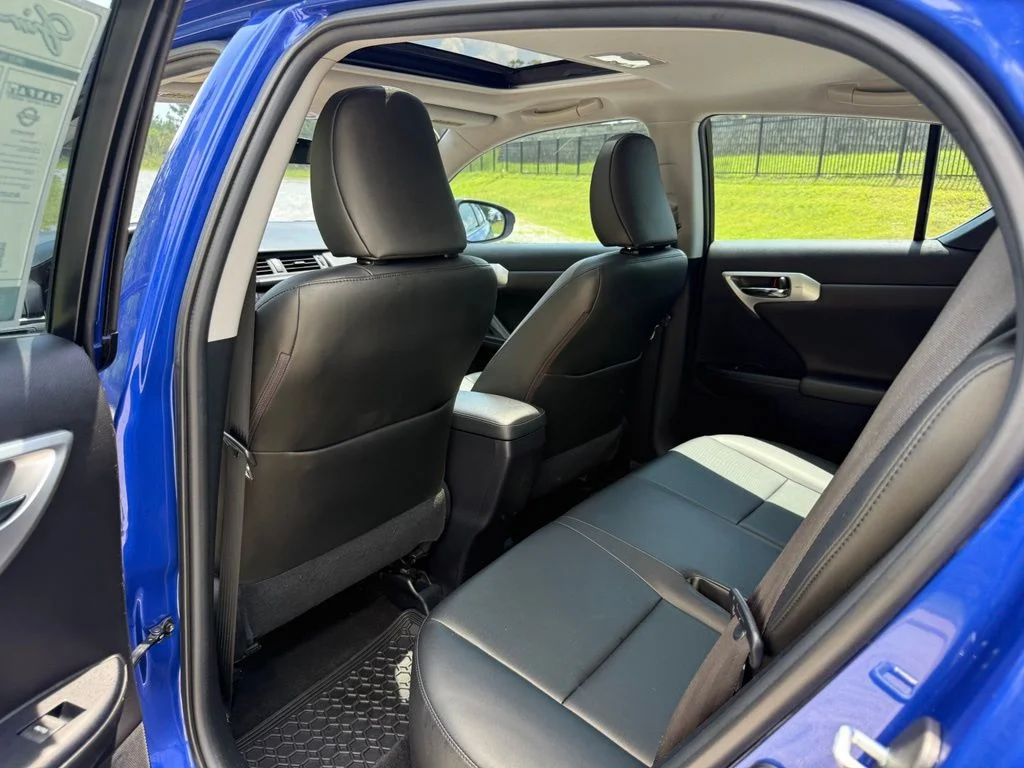 Used 2013 Blue Lexus 200h image 24