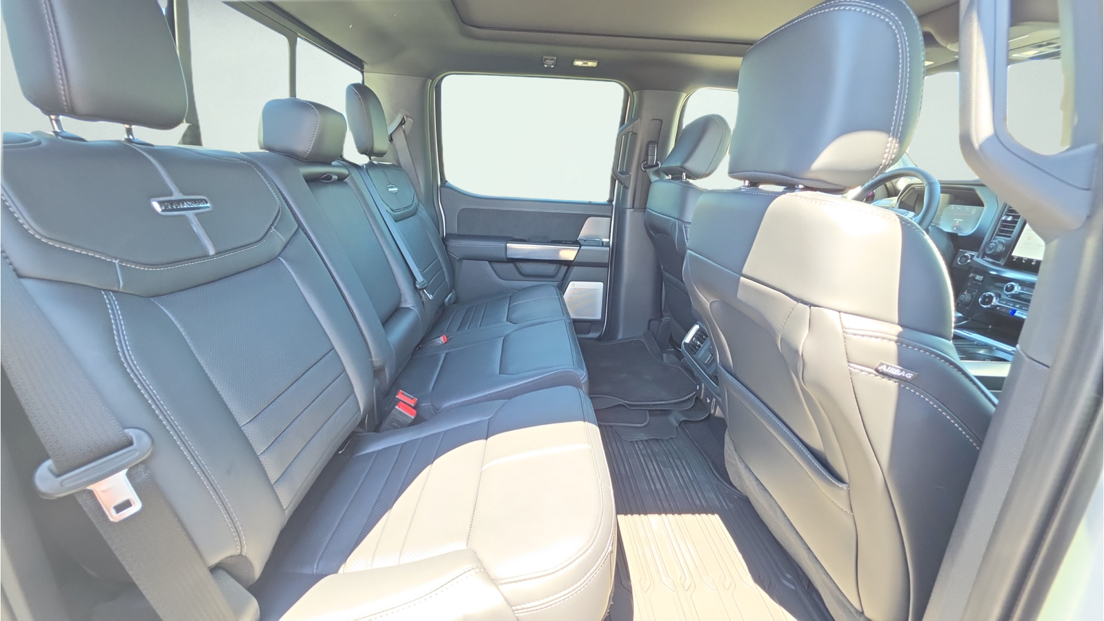 New 2026 Star White Metallic Tri-Coat Ford Platinum® image 26
