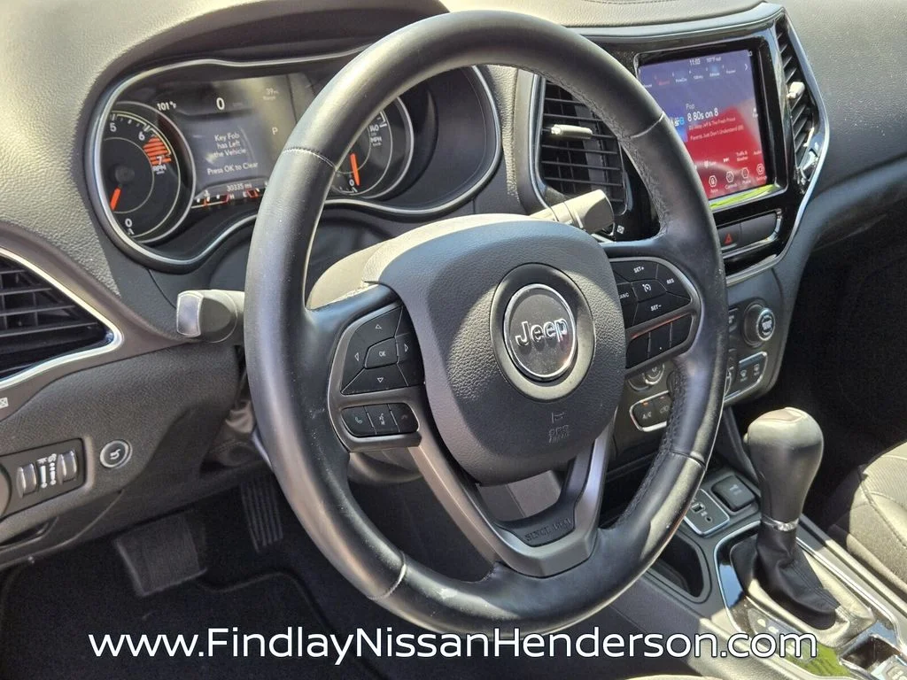 Used 2019 White Jeep Limited image 21