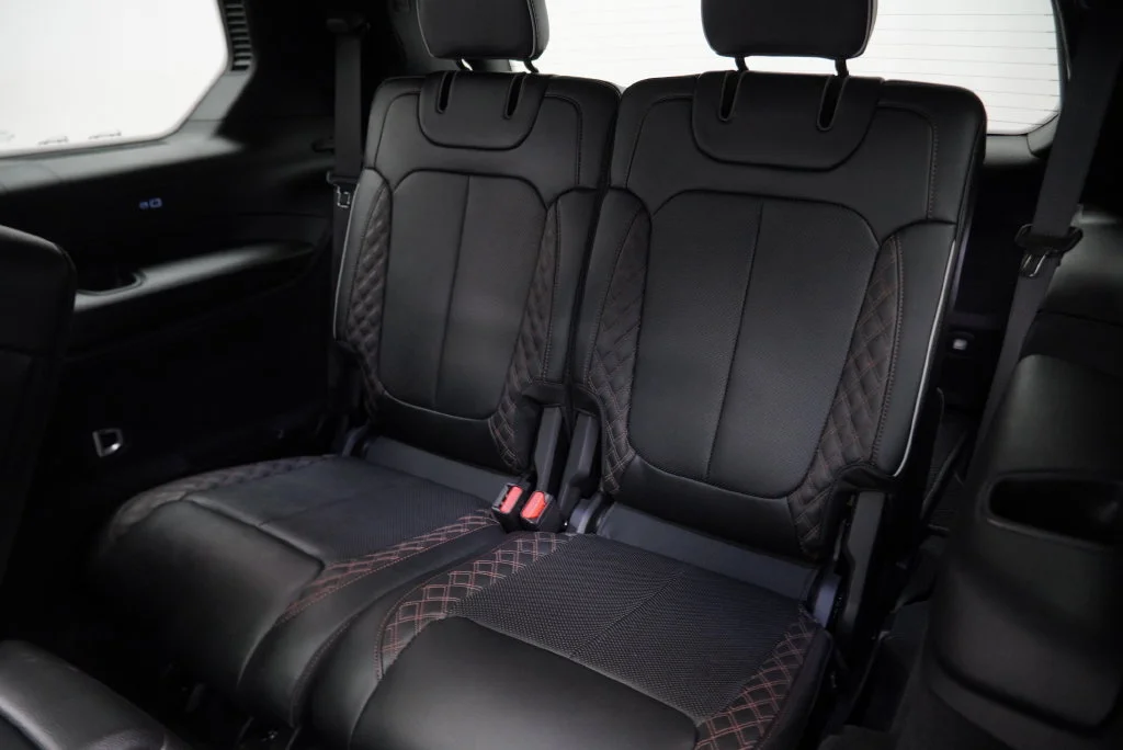 Used 2025 Black Jeep Summit image 22
