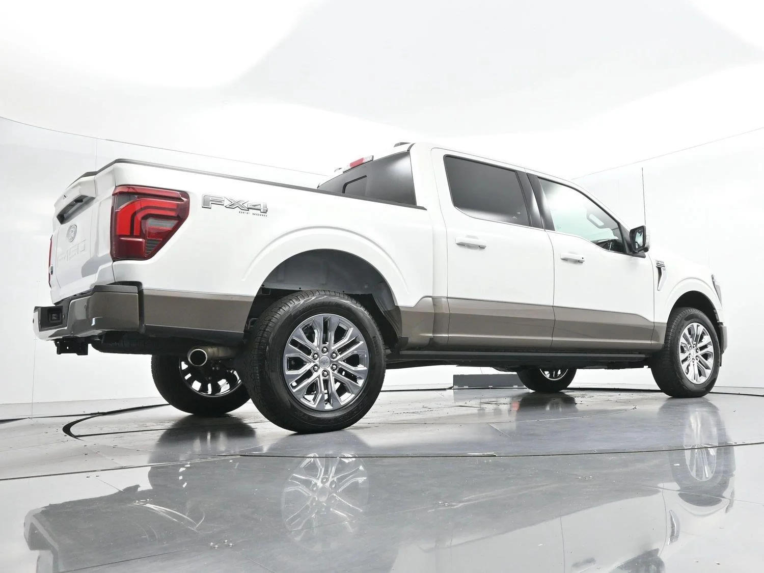 Used 2026 Star White Metallic Tri-coat Ford King Ranch image 52