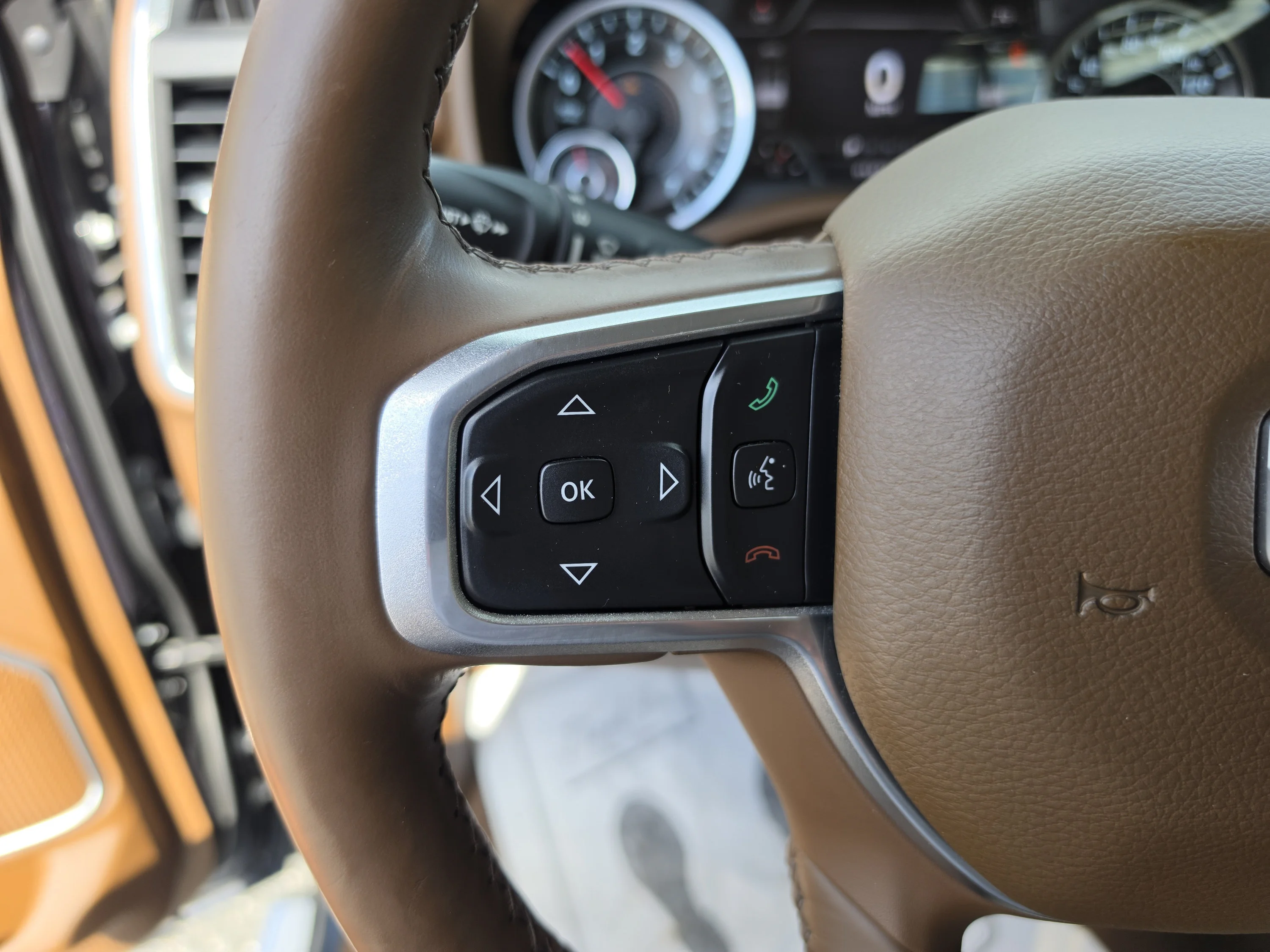Used 2019 Maximum Steel Metallic Clearcoat Ram Laramie image 33
