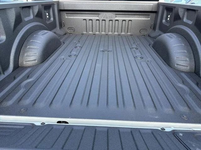 New 2026 Star White Metallic Tri-Coat Ford F-250® Platinum® image 44