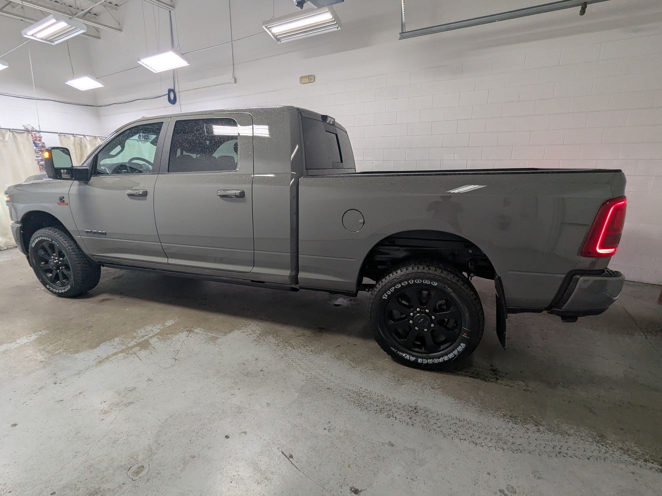 New 2026 Ceramic Gray Clear-Coat Exterior Paint RAM Laramie image 8