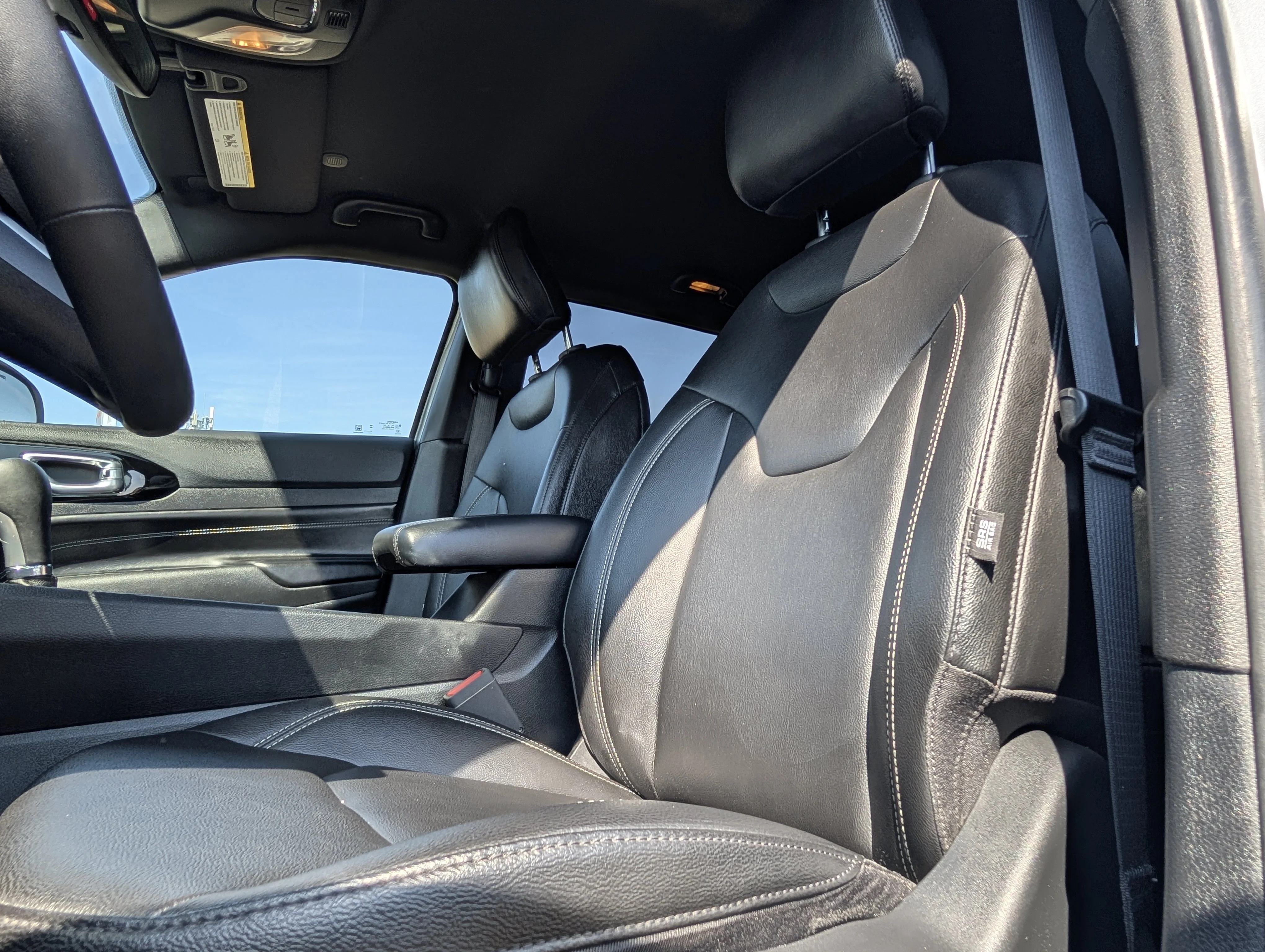 Used 2024 Silver Jeep Altitude image 18