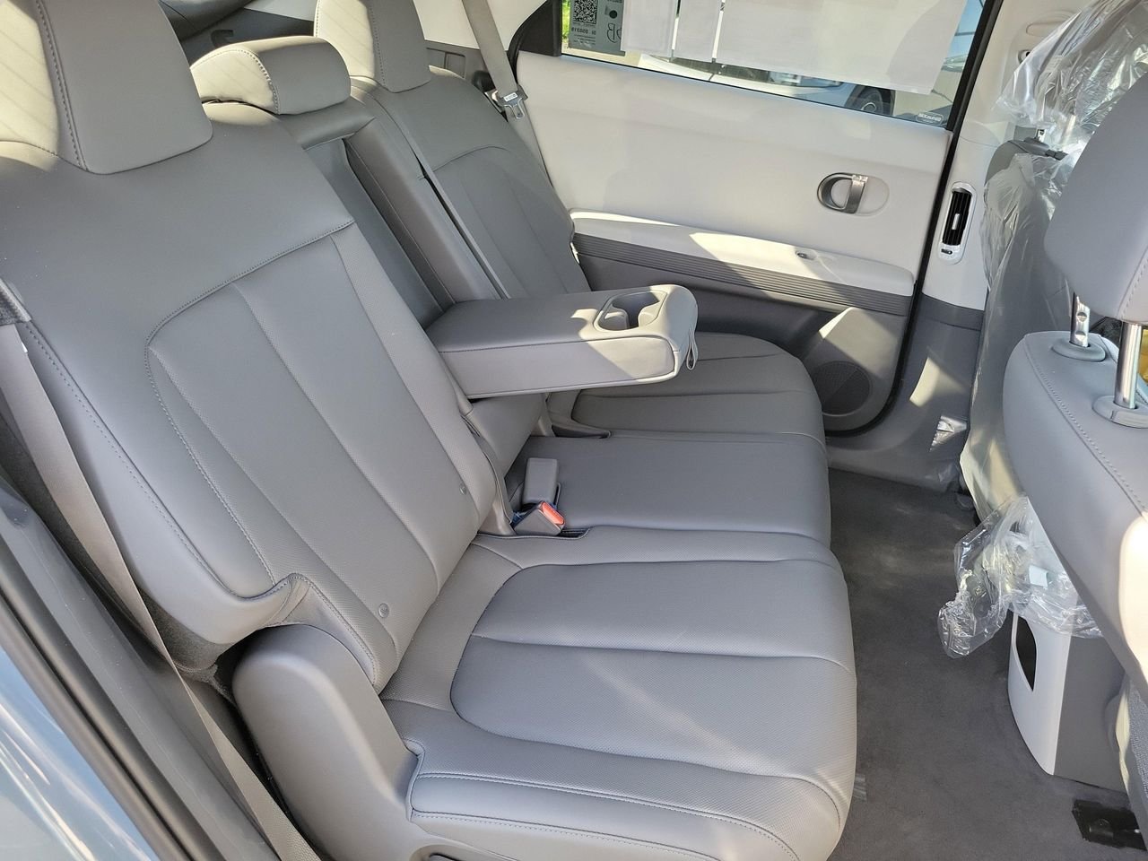 New 2026 Abyss Black Hyundai SEL image 22