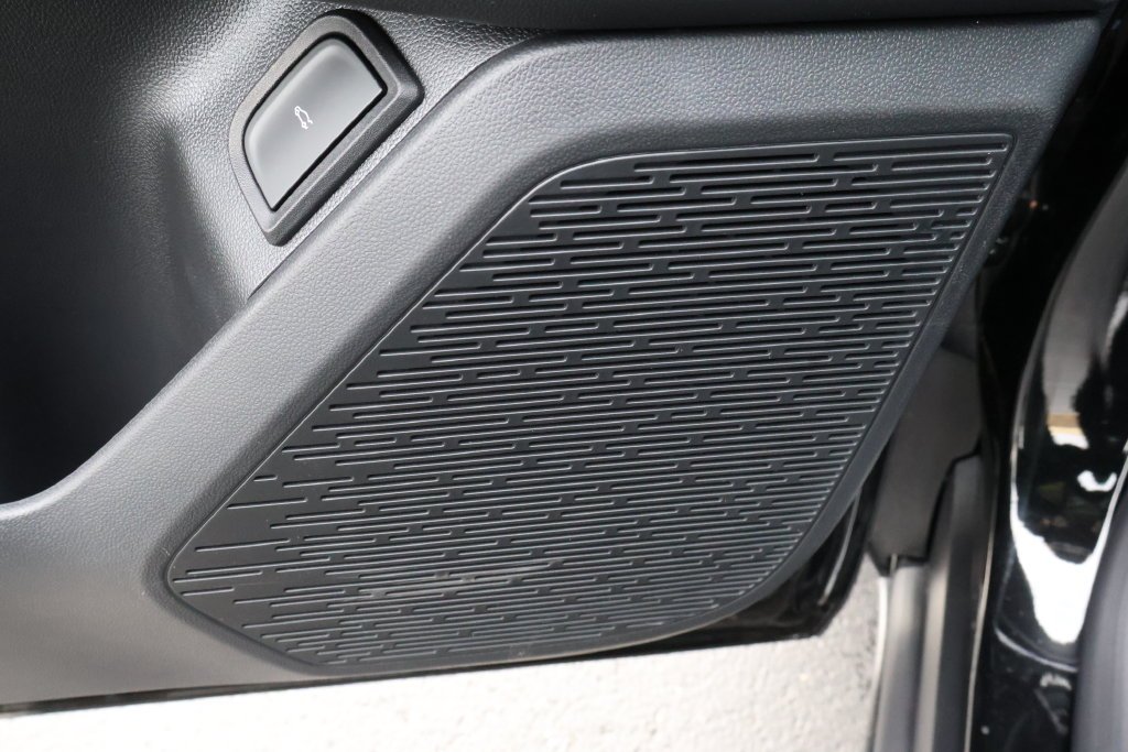 2027 Chevrolet Equinox LT - Photo 18