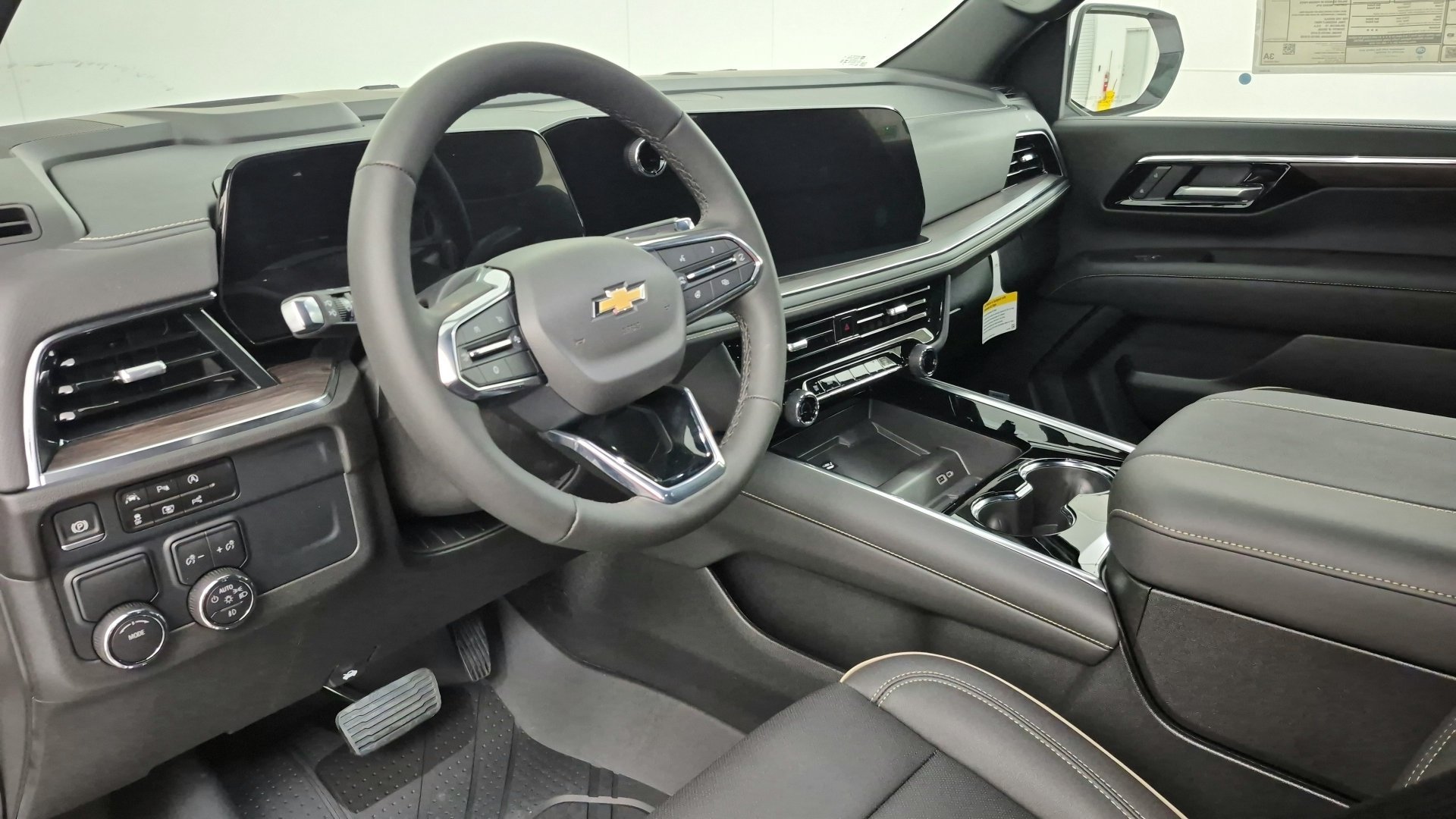 New 2026 Polar White Tricoat Chevrolet Premier image 9