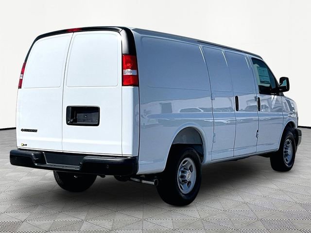 2026 Chevrolet Express Cargo Work Van - Photo 6