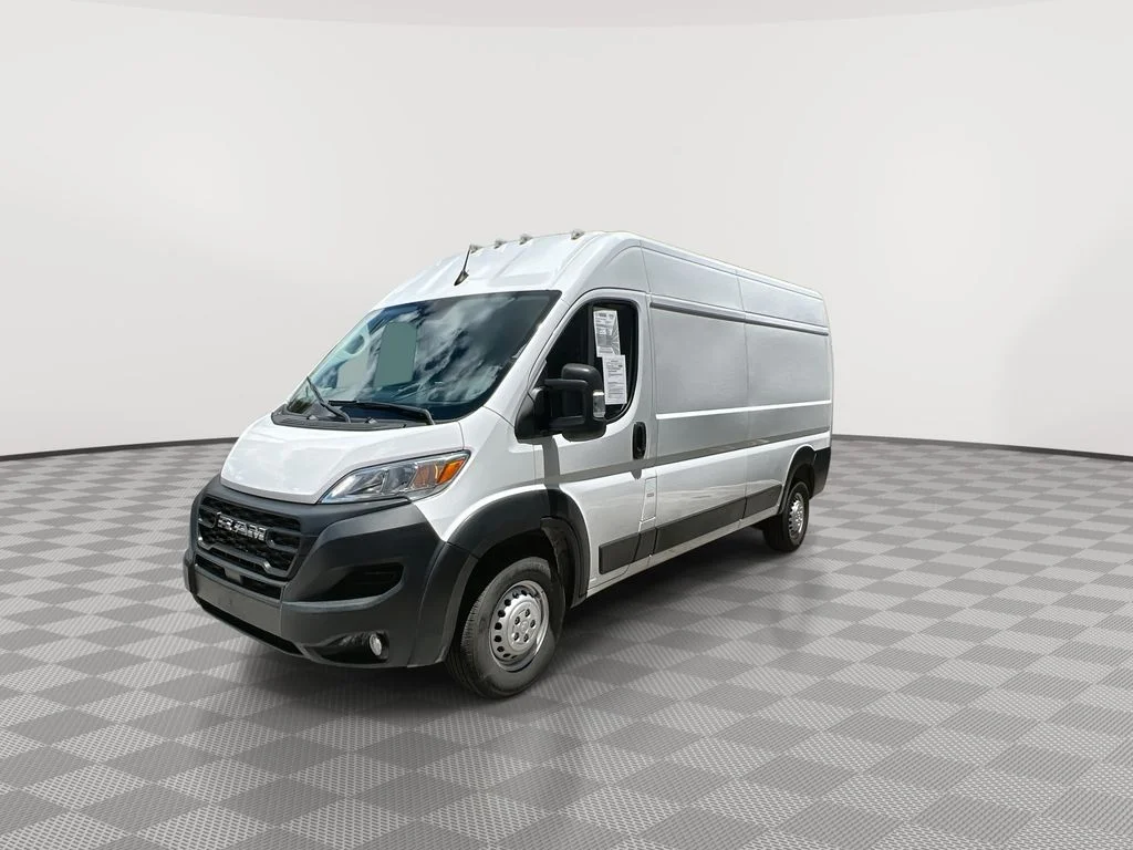 Used 2025 White Ram High Roof image 4