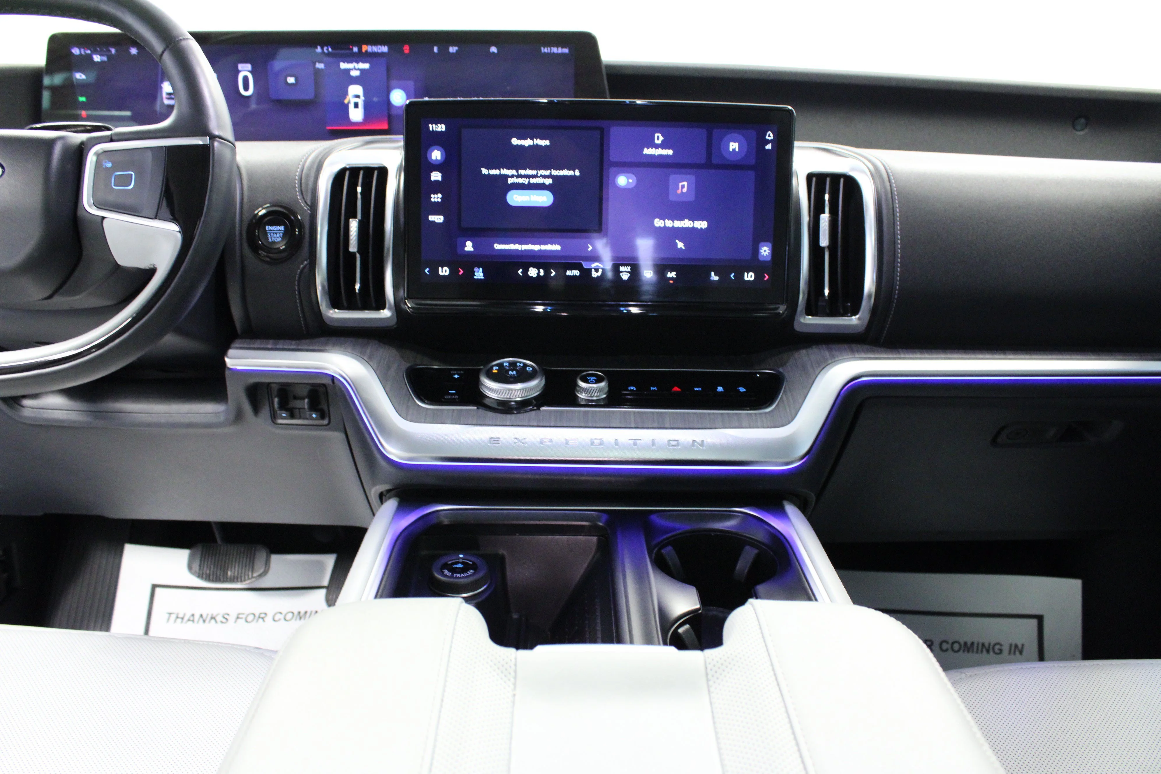 Used 2025 White Metallic Ford Platinum image 19