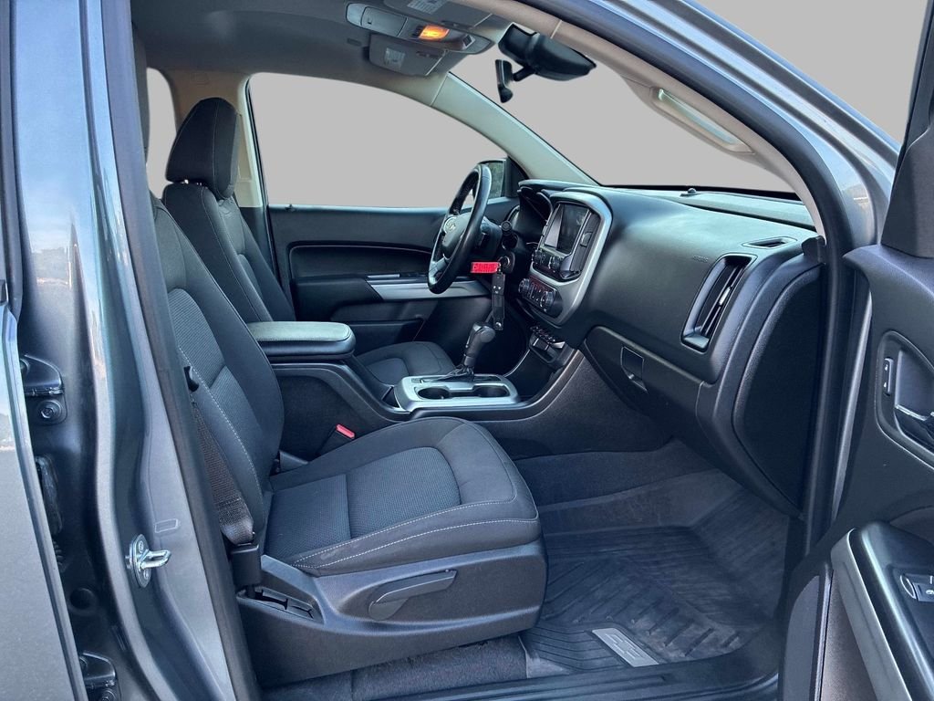 Used 2021 Gray Chevrolet LT image 10