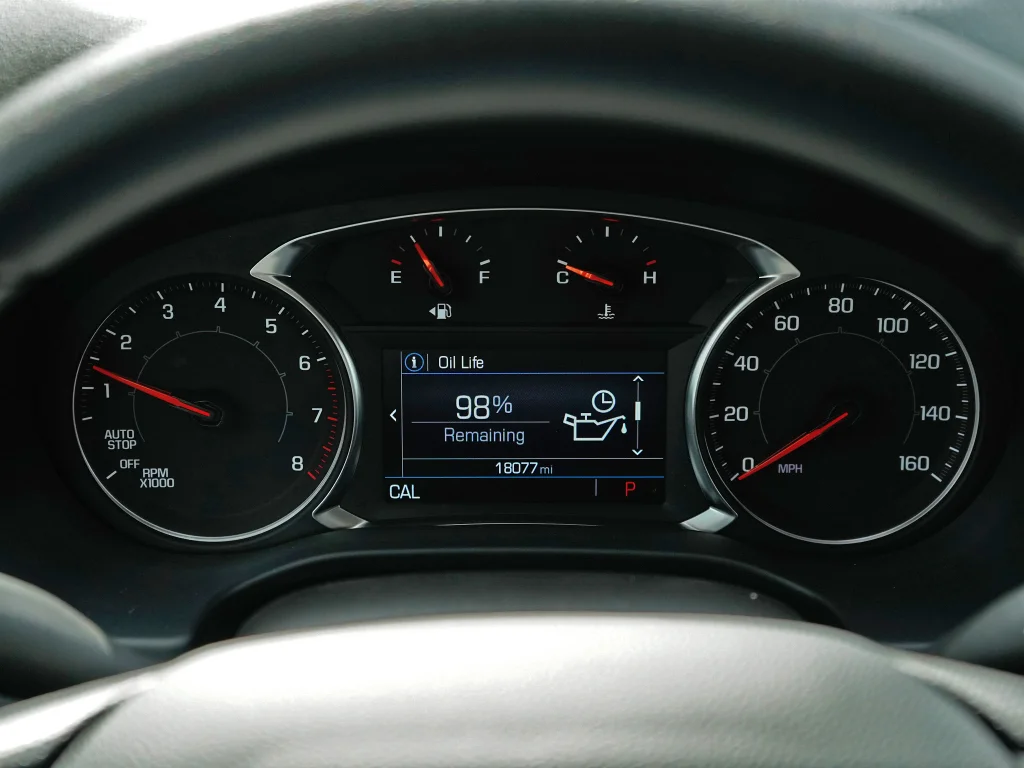 Used 2023 Summit White GMC SLE image 15