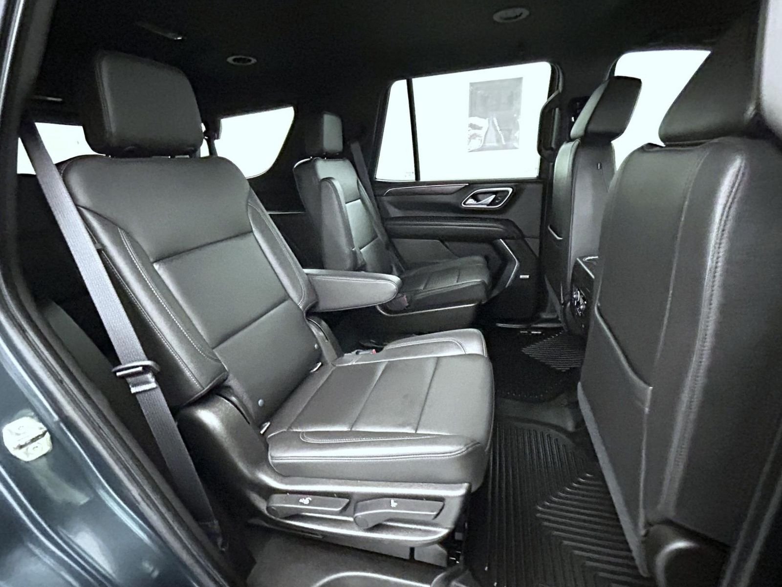 Used 2021 Gray Chevrolet Z71 image 18