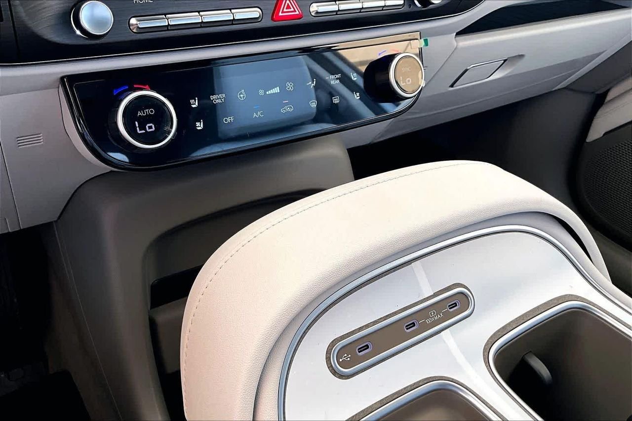 New 2026 Creamy White Pearl Hyundai Limited image 19