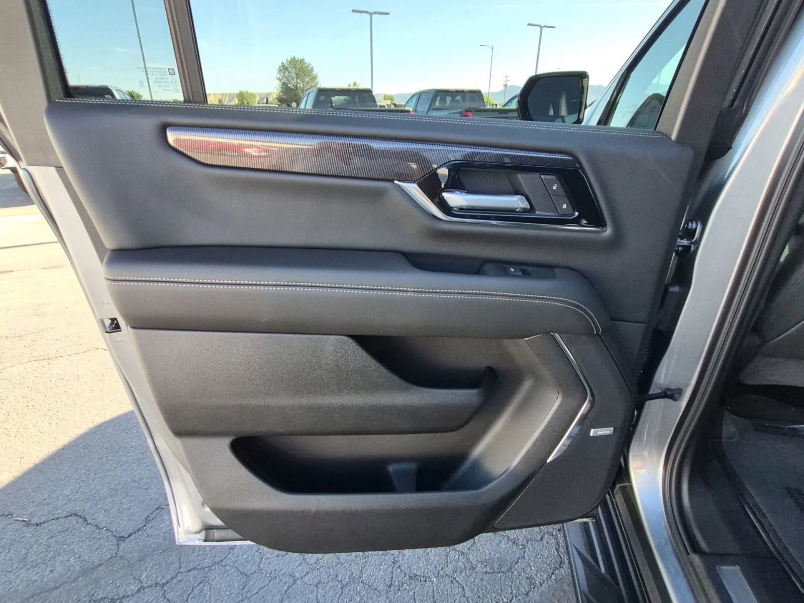 2026 GMC Yukon XL Elevation - Photo 35