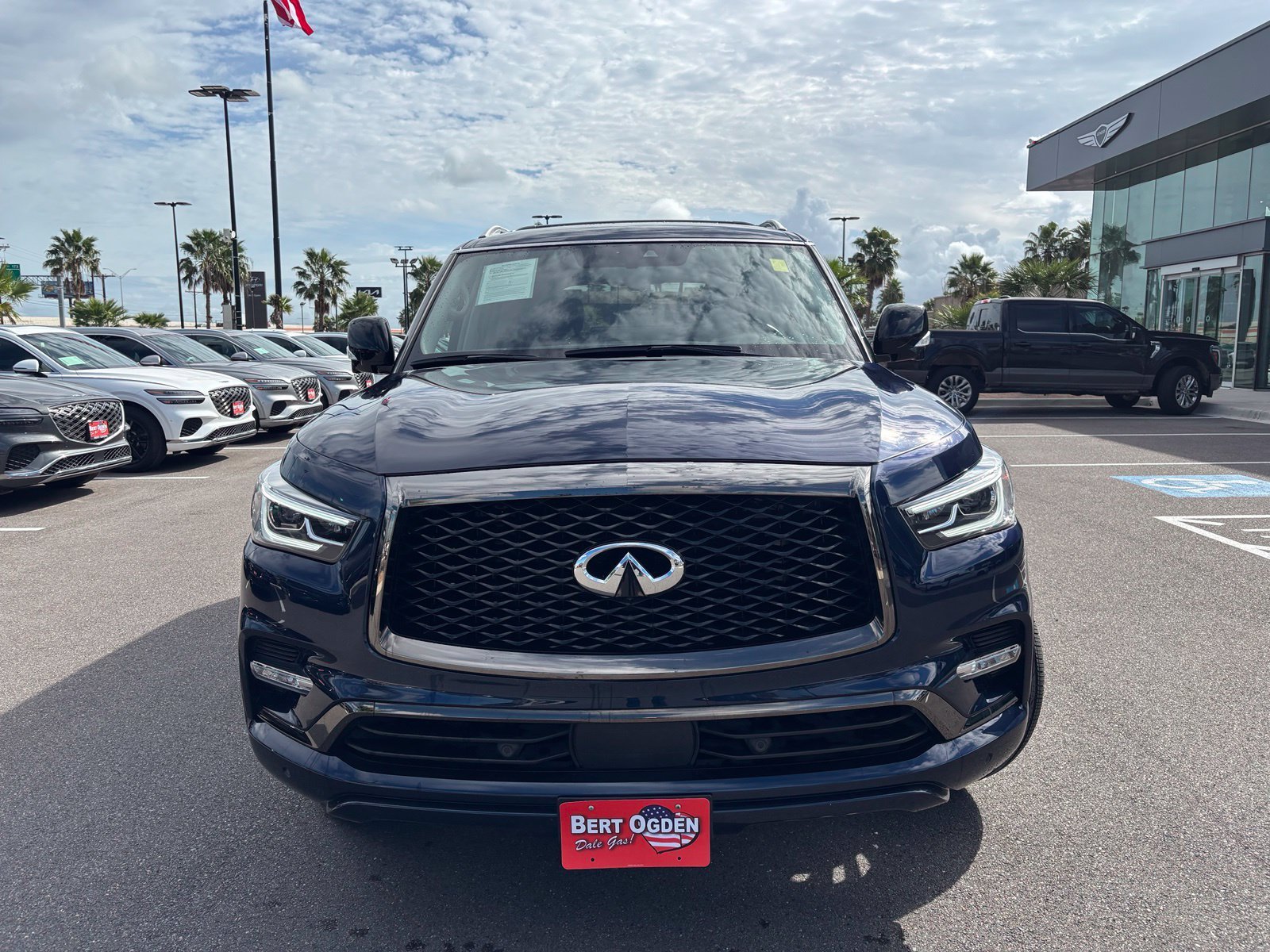 Used 2022 Blue INFINITI Premium Select image 2