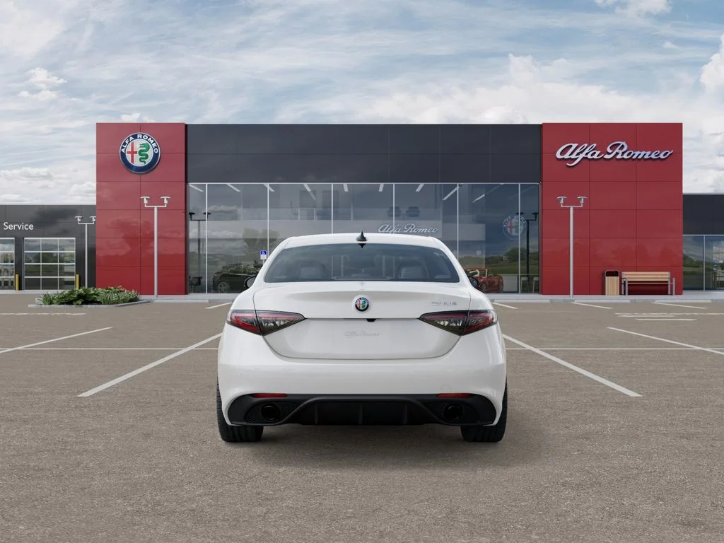 New 2025 Milano White Exterior Paint Alfa Romeo Base image 8