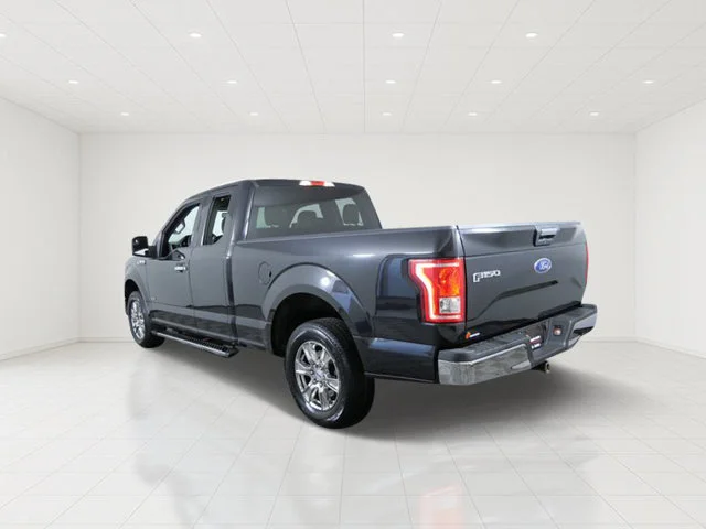Used 2015 Black Ford XLT image 4