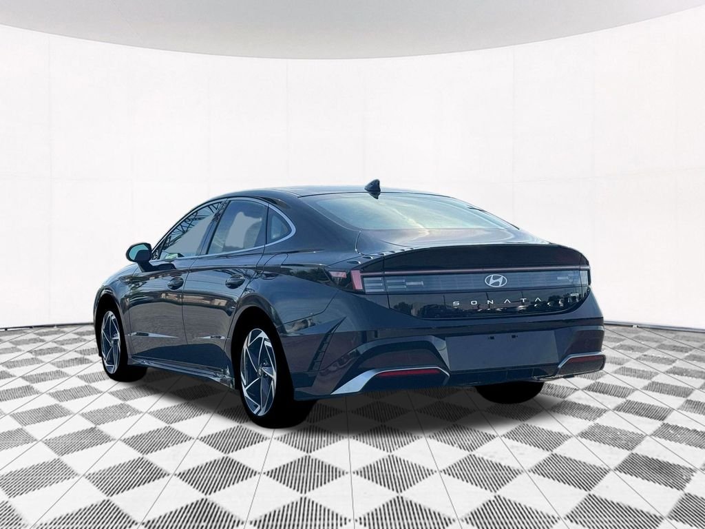 New 2026 Black Hyundai SEL Sport image 7