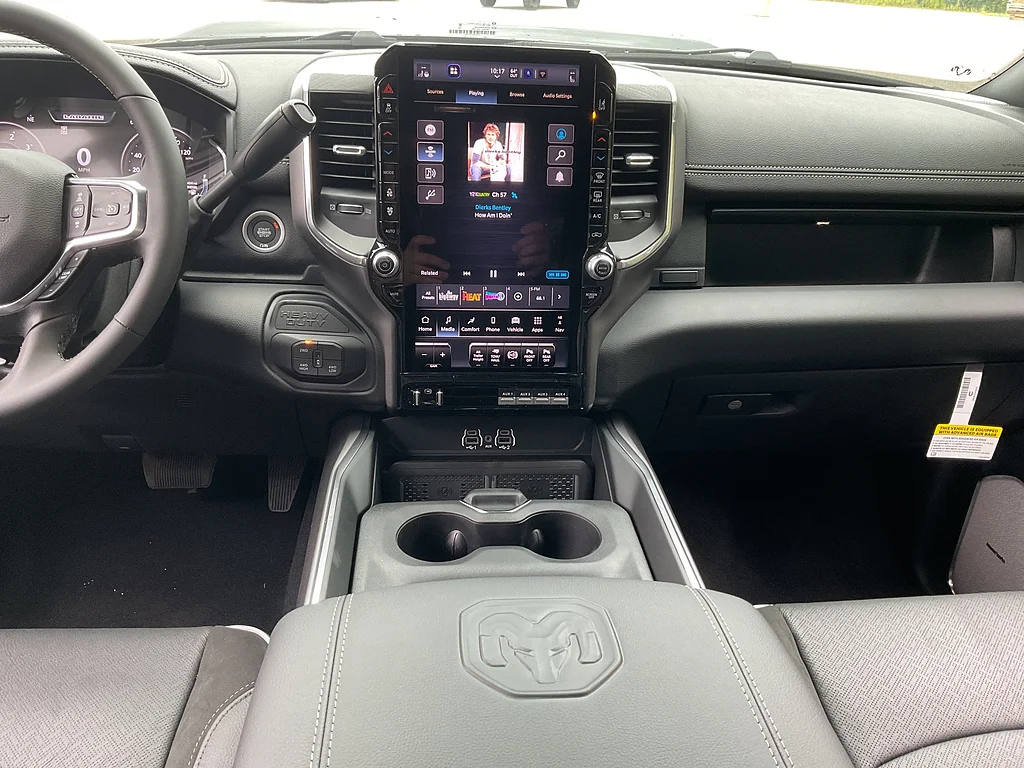 New 2027 Diamond Black Crystal Pearlcoat RAM Laramie image 12