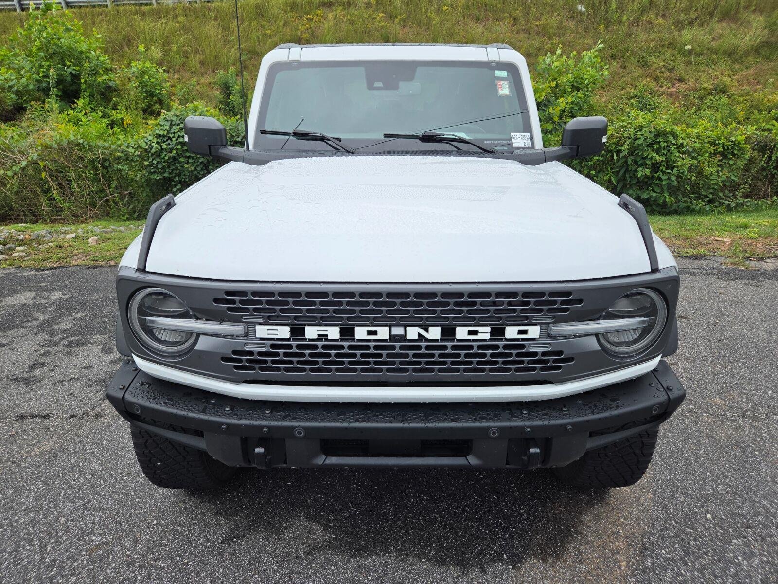 Used 2024 White Ford Badlands image 2