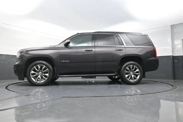 Used 2018 Gray Chevrolet LT image 34