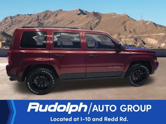 Used 2017 Red Jeep Sport image 6